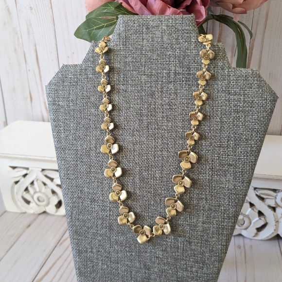 Lucky Brand Gold Tone Floral Necklace - Picture 4 of 9